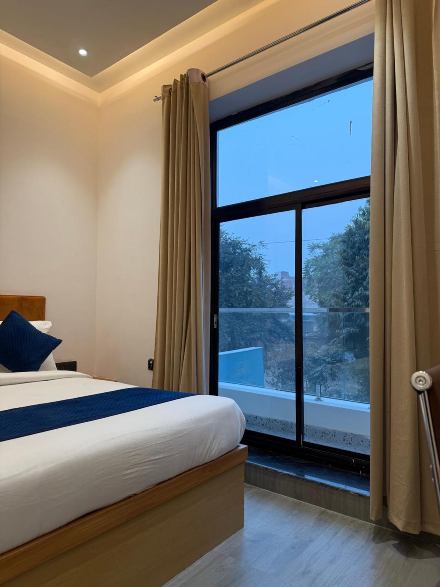 Hotel Taj Way By Jyoti Villa Agra  Εξωτερικό φωτογραφία