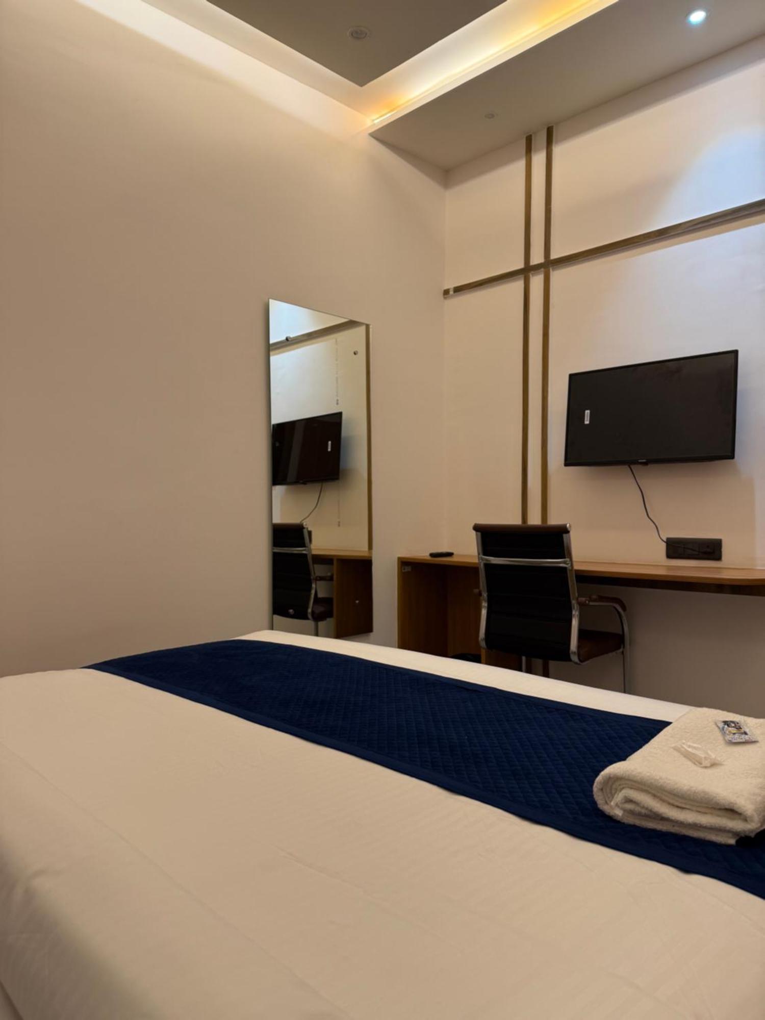 Hotel Taj Way By Jyoti Villa Agra  Εξωτερικό φωτογραφία